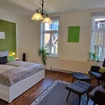 Gaesteliebling, Piepmaeker Mit Parkplatz Und Terrasse, Bahnhof Fusslaeufig جوسلار