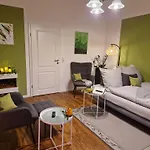 Gaesteliebling, Piepmaeker Mit Parkplatz Und Terrasse, Bahnhof Fusslaeufig شقة جوسلار
