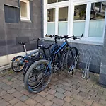 Gaesteliebling, Piepmaeker Mit Parkplatz Und Terrasse, Bahnhof Fusslaeufig ゴスラー