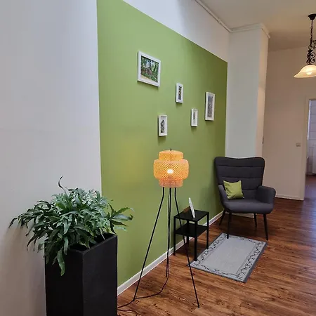Appartement Gaesteliebling, Piepmaeker Mit Parkplatz Und Terrasse, Bahnhof Fusslaeufig *
